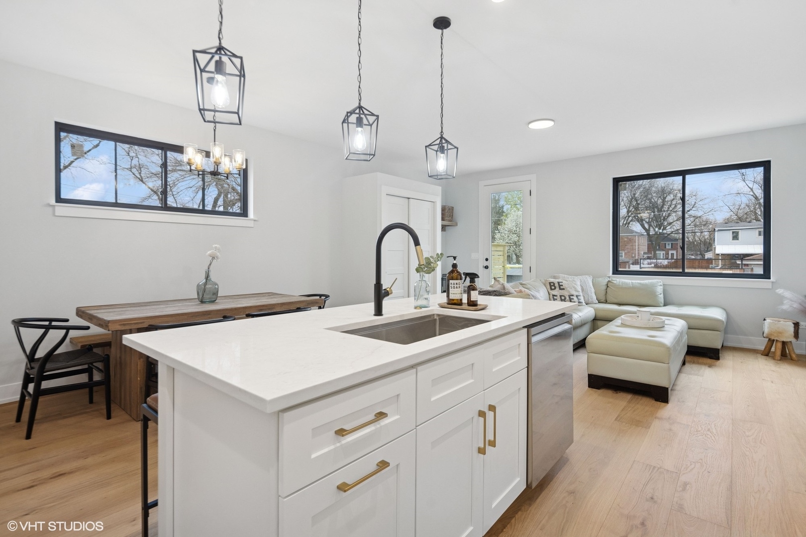 112 N Center Street #A, Bensenville, IL 60106