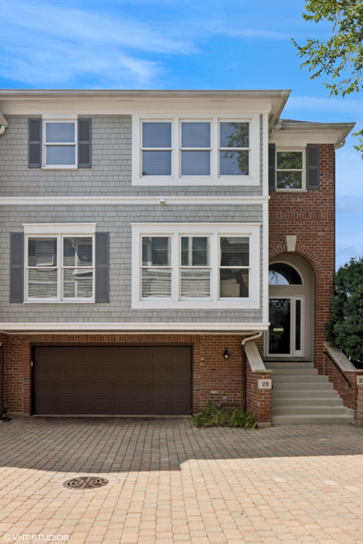 28 S Clay Street, Hinsdale, IL 60521