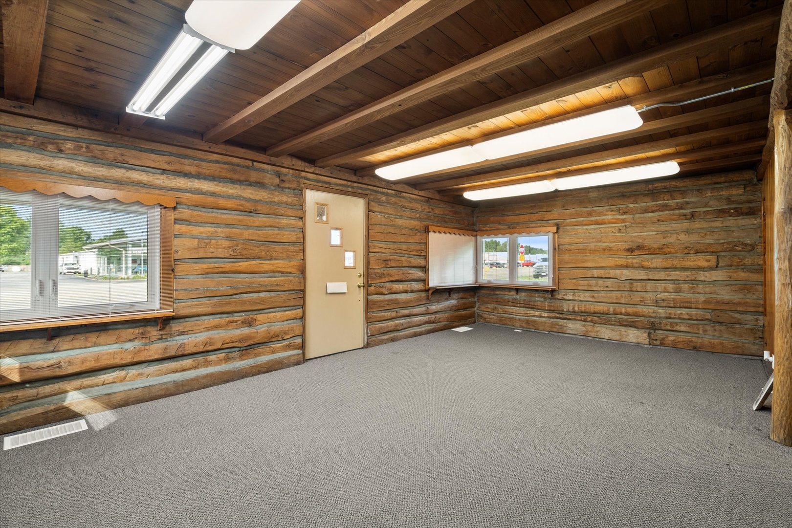 16143 South Lincoln Highway, Plainfield, IL 60544