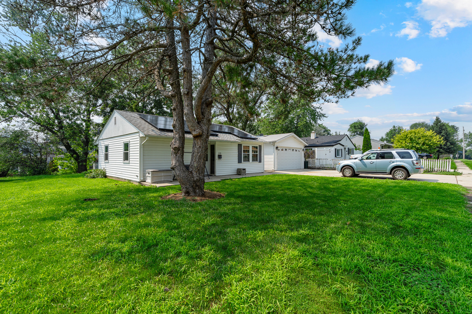 1908 Innercircle Drive, Crest Hill, IL 60403
