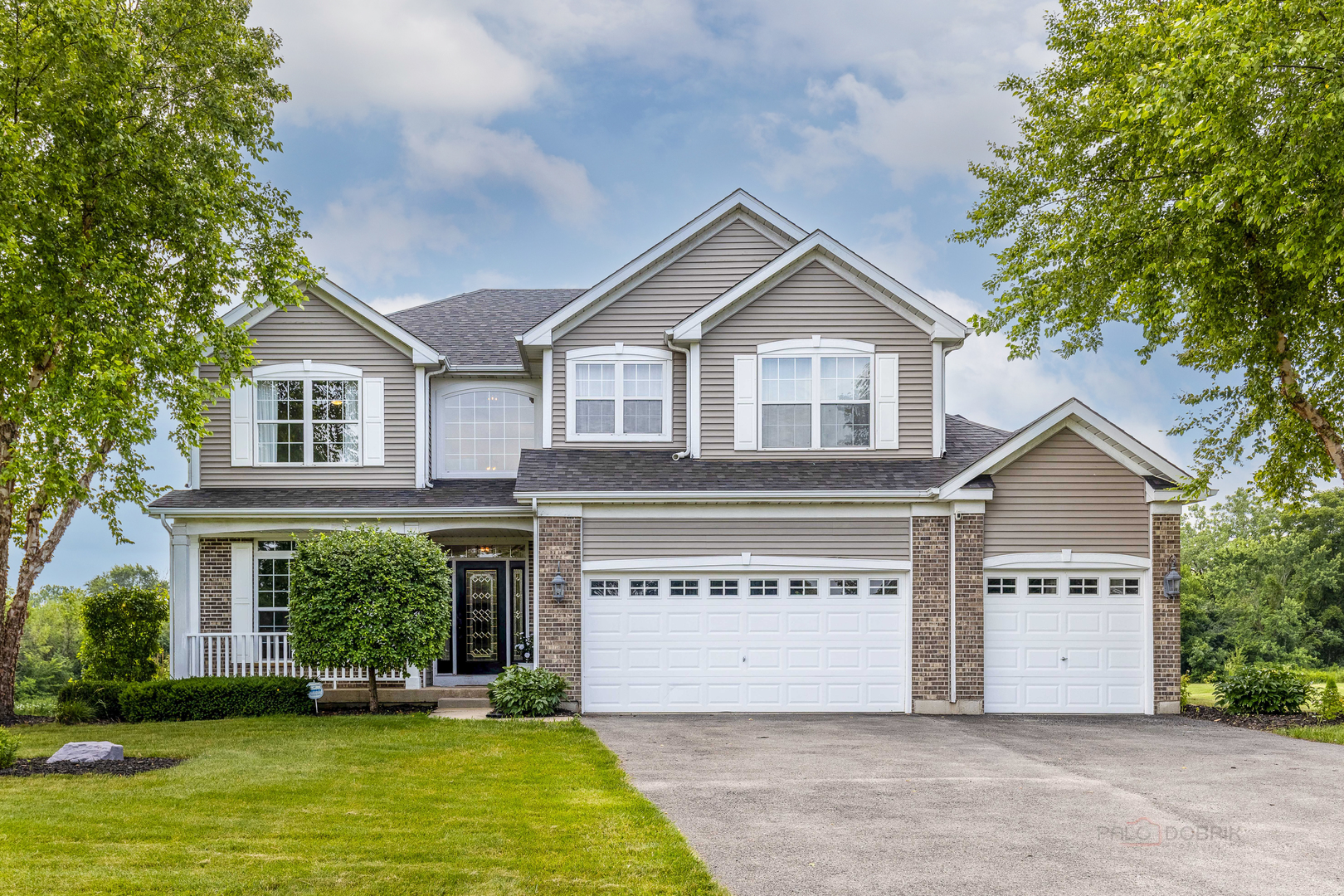 13205 W Hidden Springs Trail, Wadsworth, IL 60083