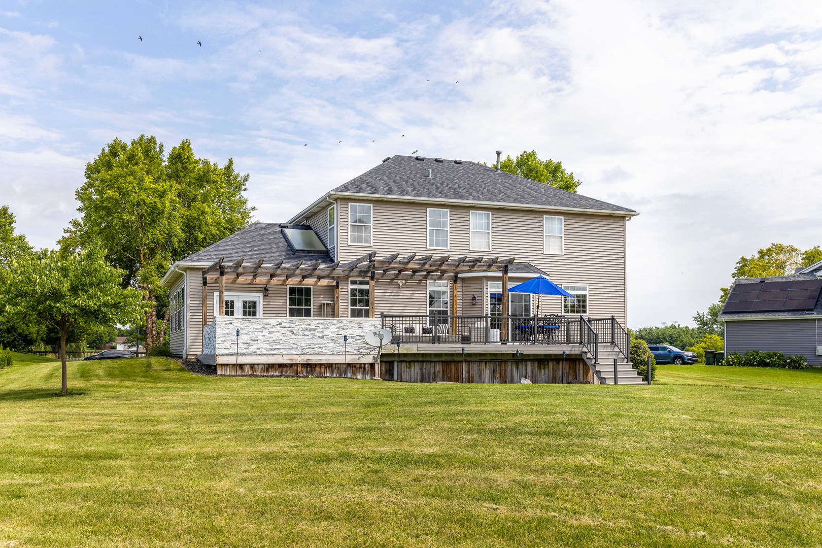 13205 W Hidden Springs Trail, Wadsworth, IL 60083