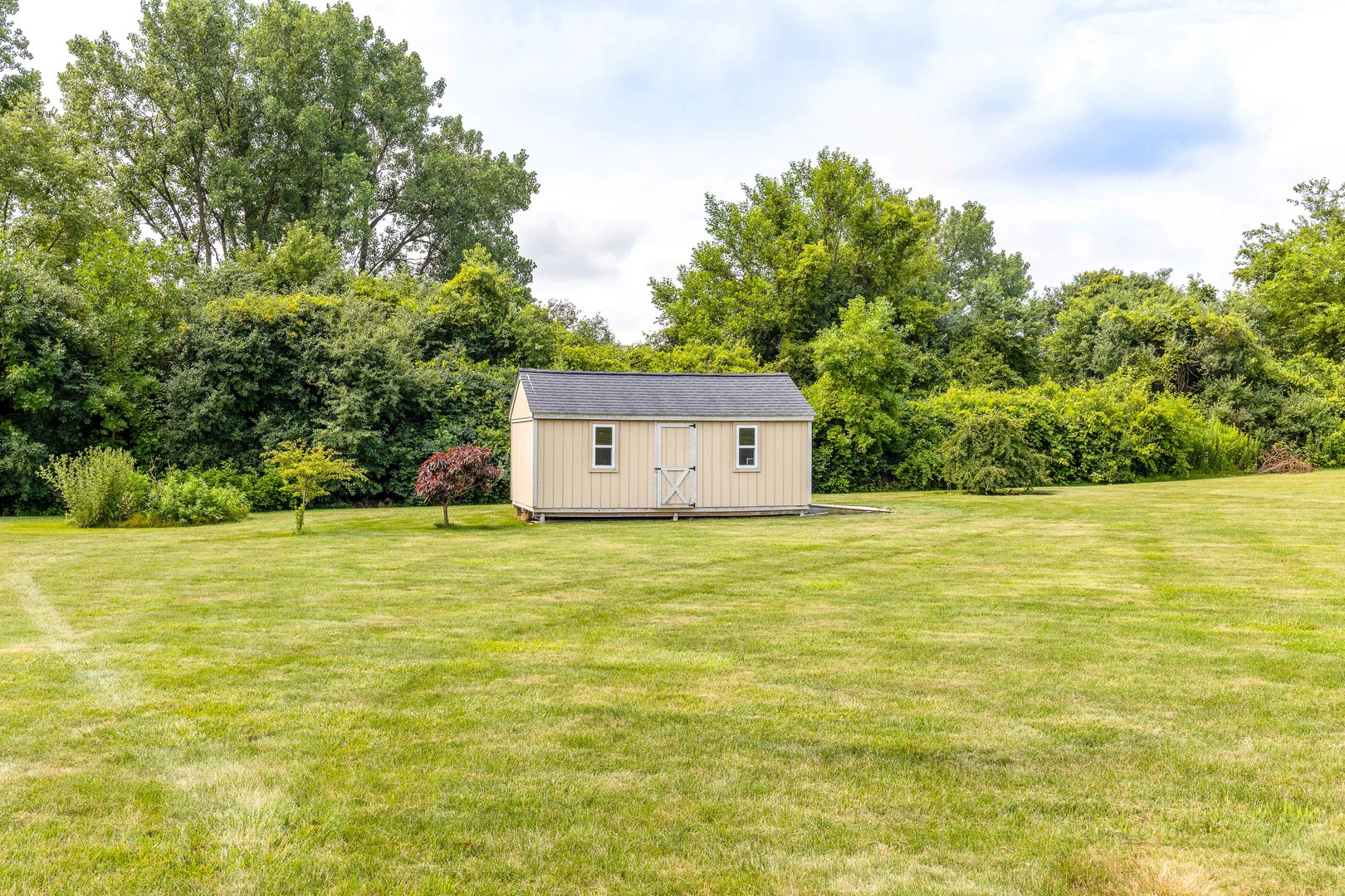 13205 W Hidden Springs Trail, Wadsworth, IL 60083