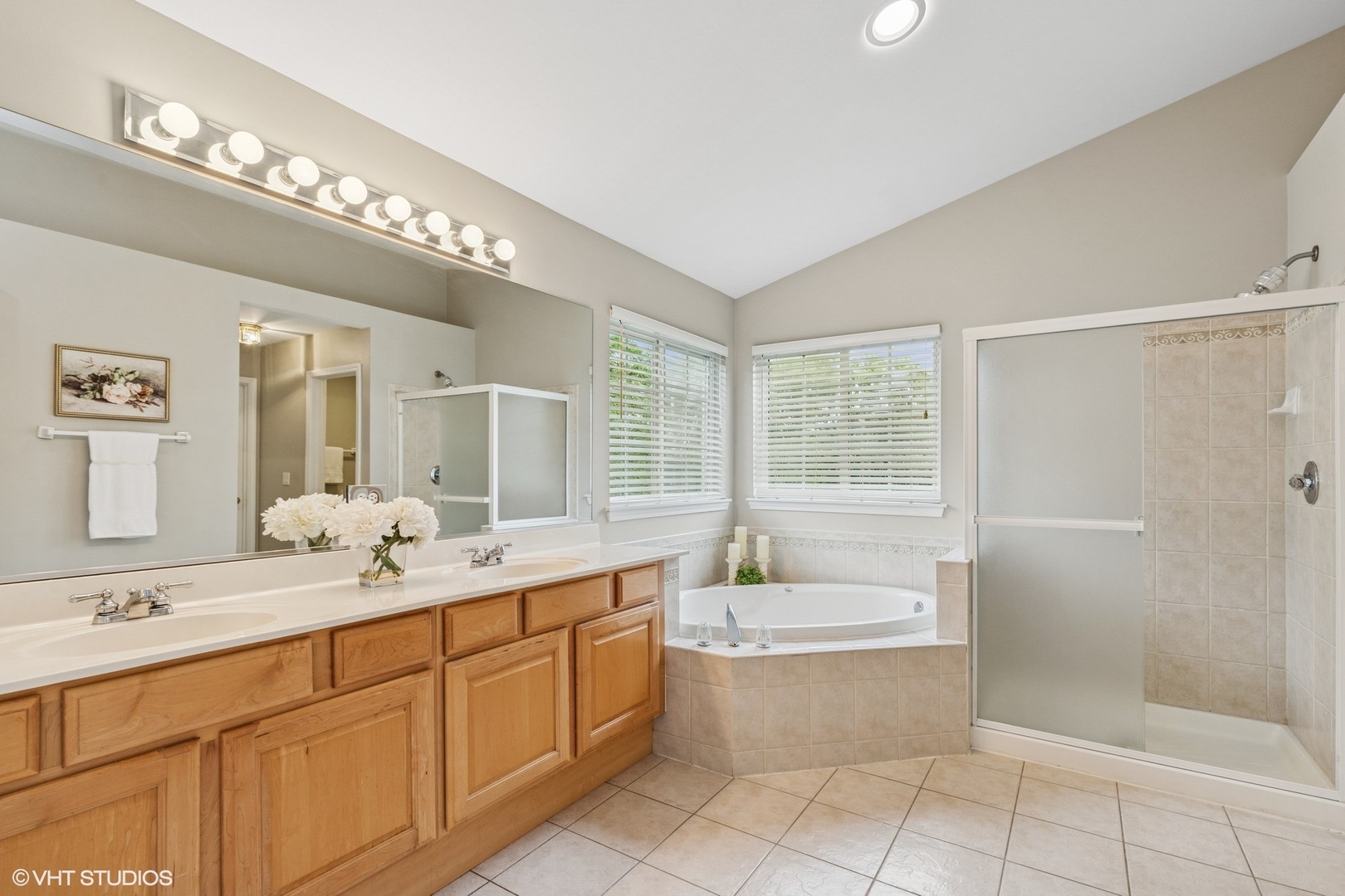 1505 Nathan Lane, Libertyville, IL 60048