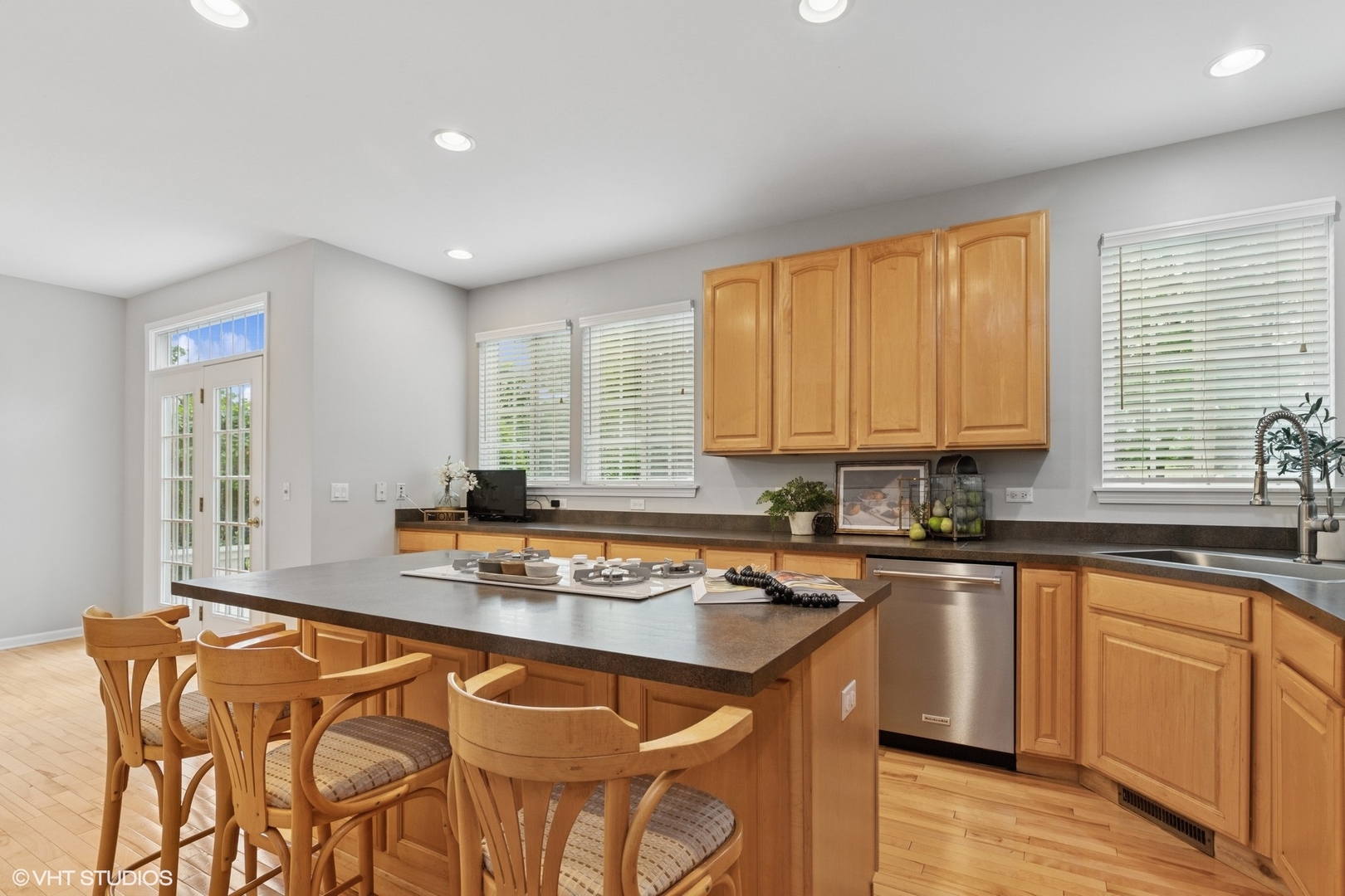 1505 Nathan Lane, Libertyville, IL 60048