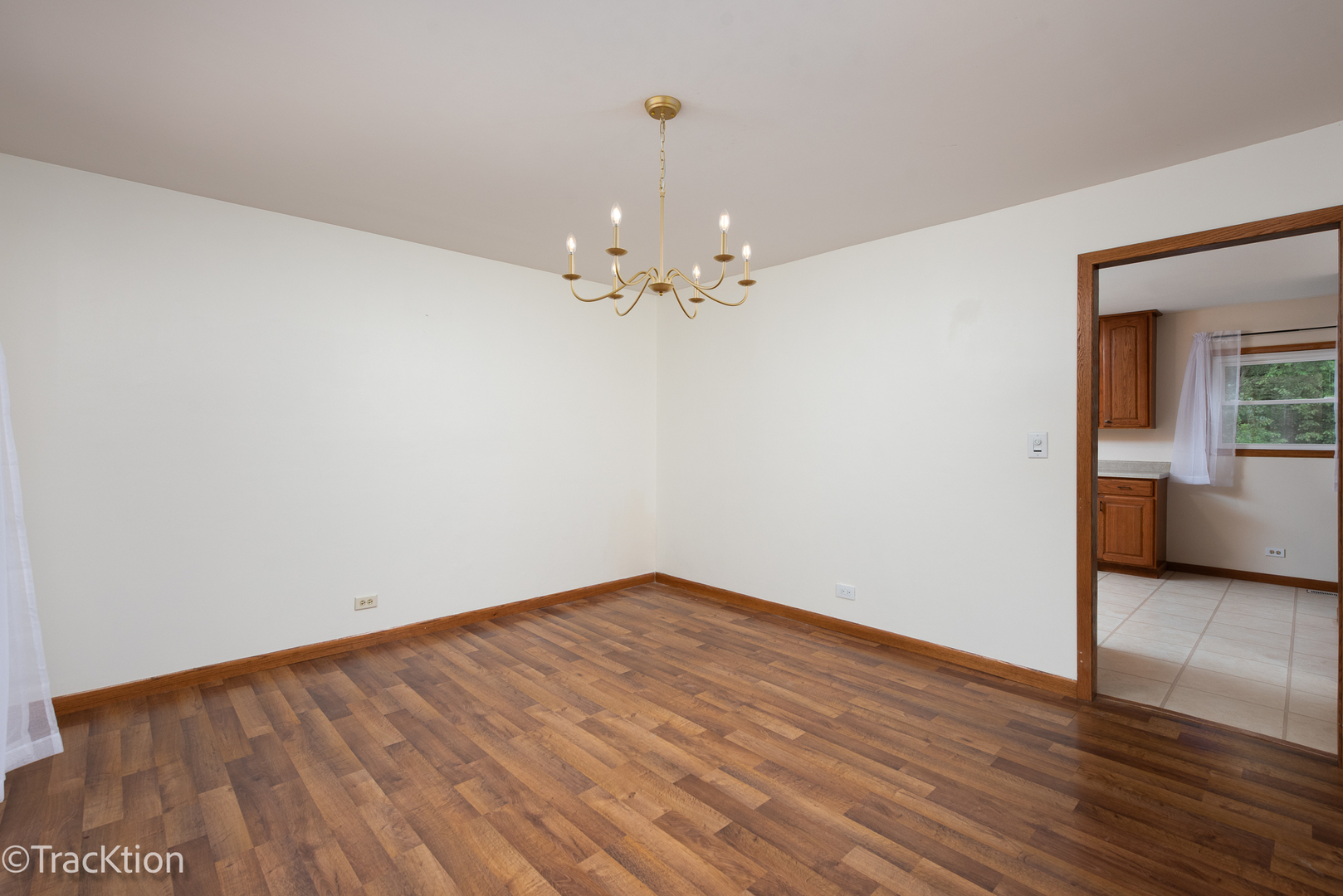 24200 W Deer Ridge Lane, Antioch, IL 60002