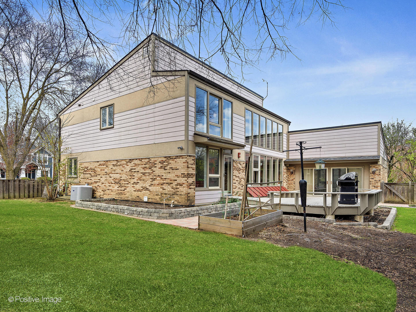 56 Birchwood Avenue, Deerfield, IL 60015