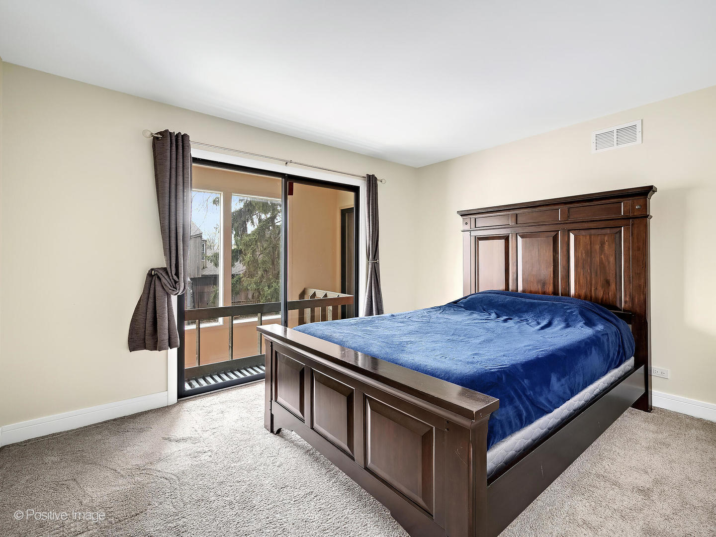56 Birchwood Avenue, Deerfield, IL 60015
