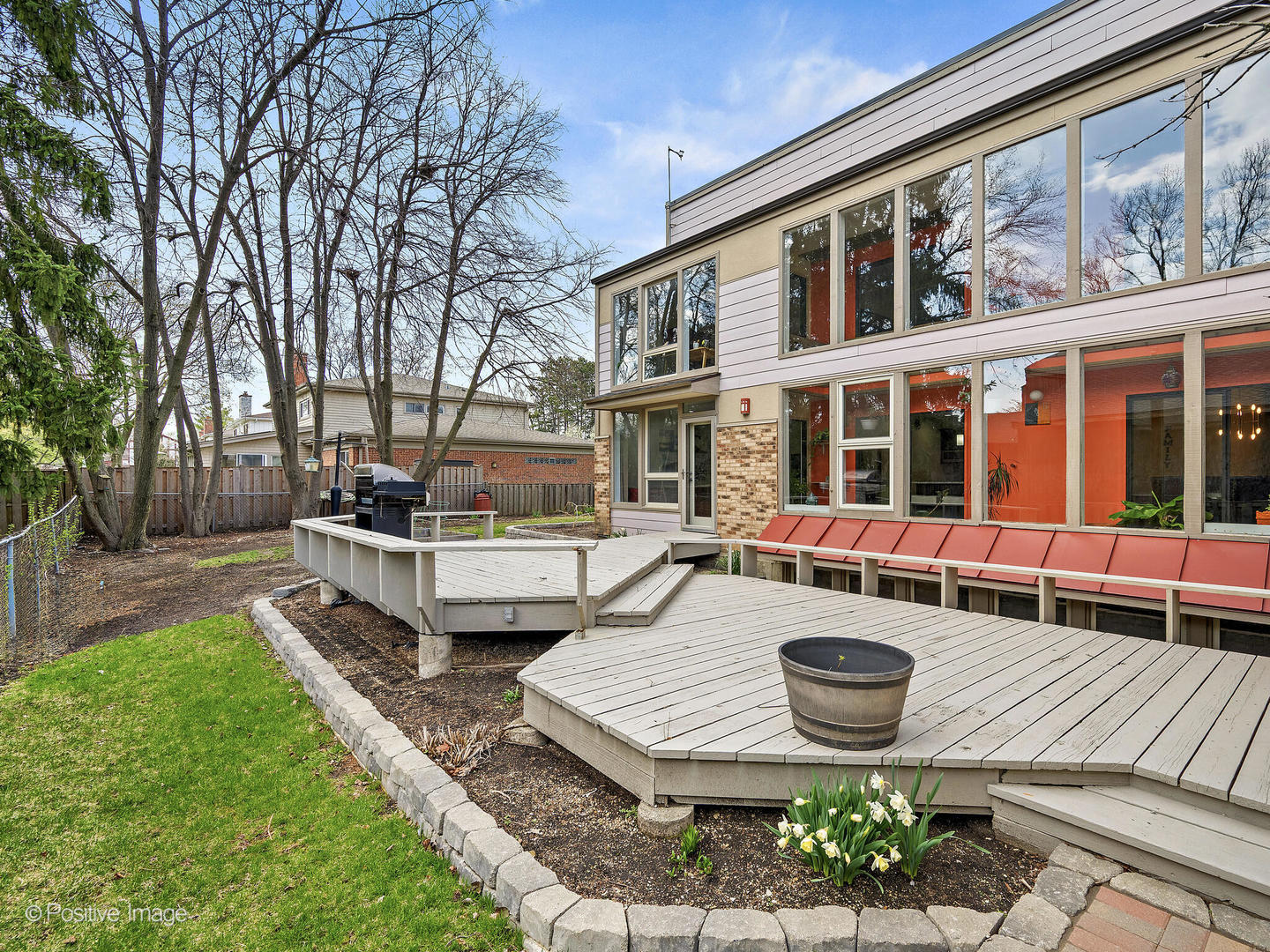 56 Birchwood Avenue, Deerfield, IL 60015