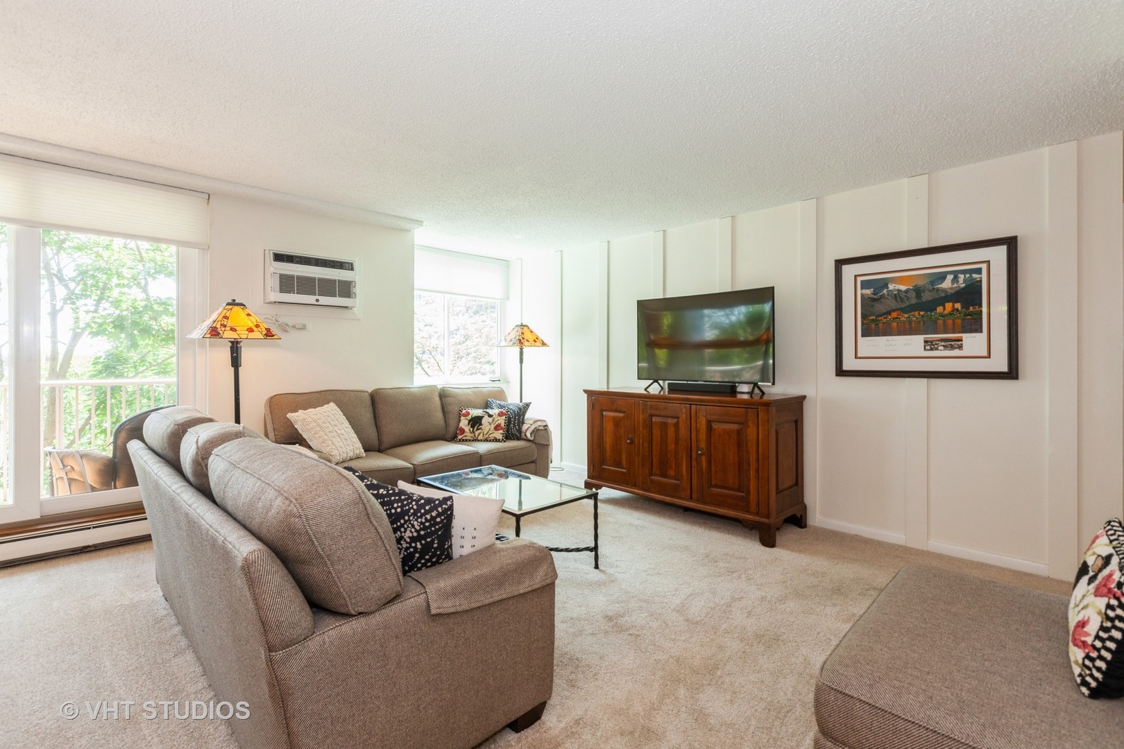 2211 S Highland Avenue #4B, Lombard, IL 60148