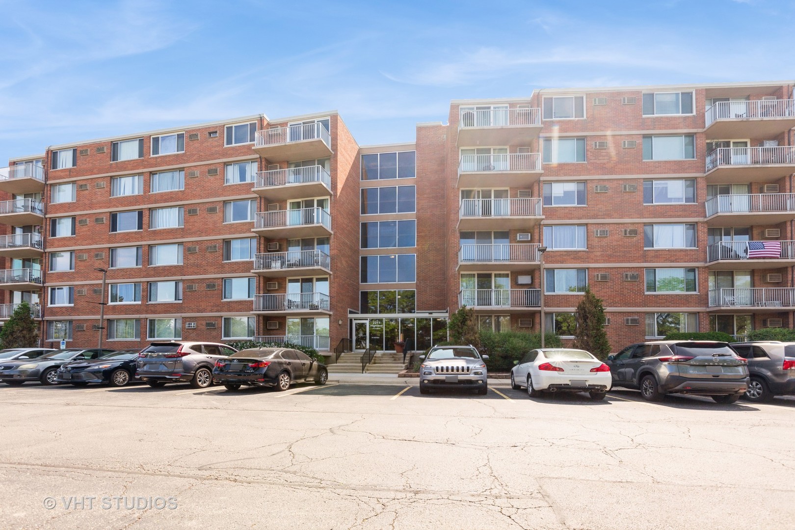 2211 S Highland Avenue #4B, Lombard, IL 60148