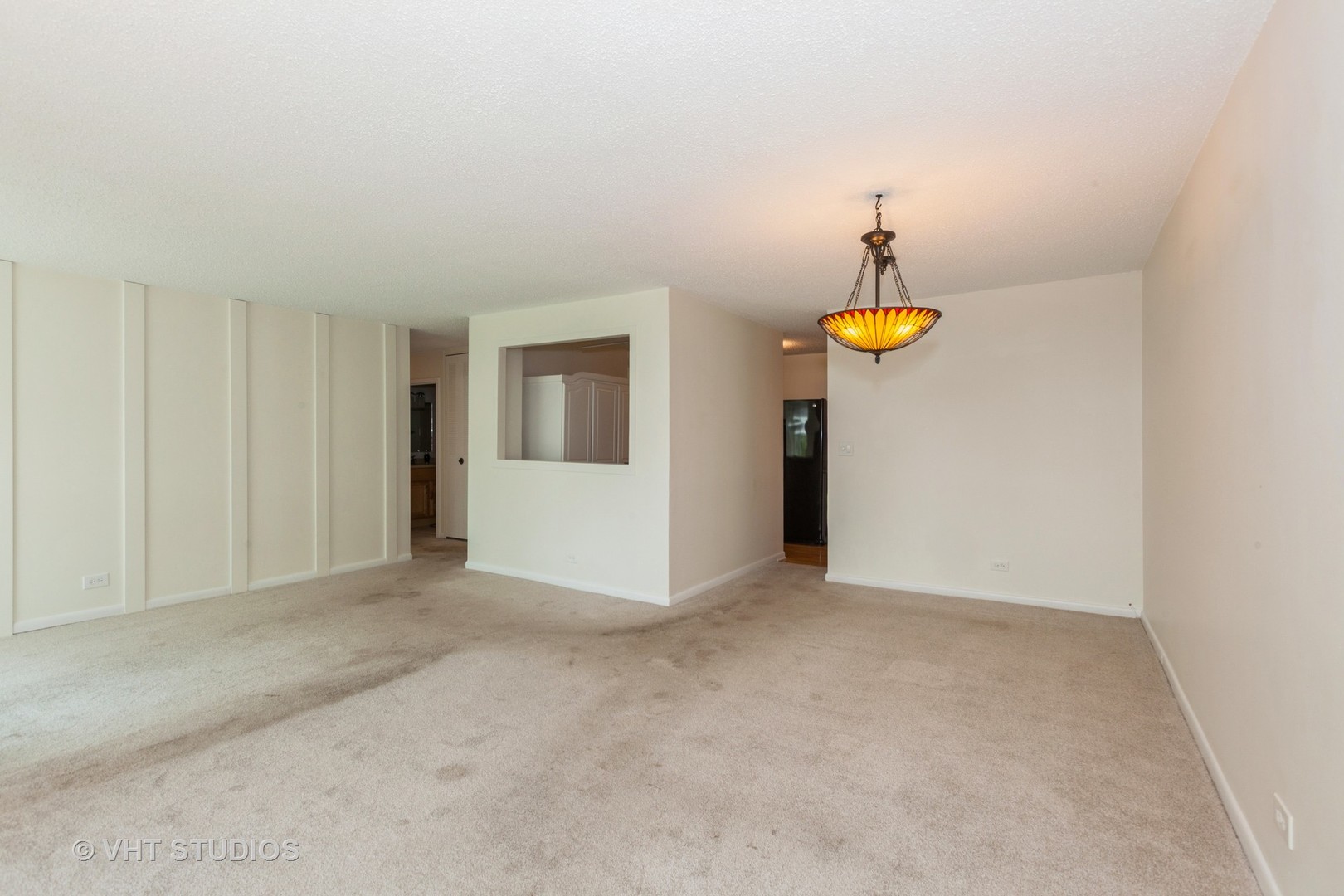 2211 S Highland Avenue #4B, Lombard, IL 60148
