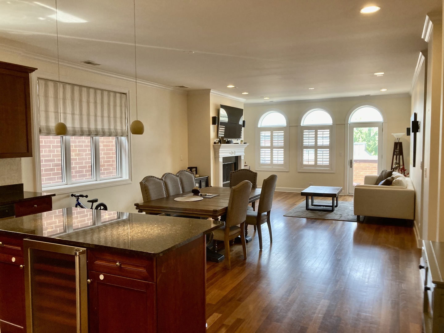 1025 W Monroe Street #4W, Chicago, IL 60607