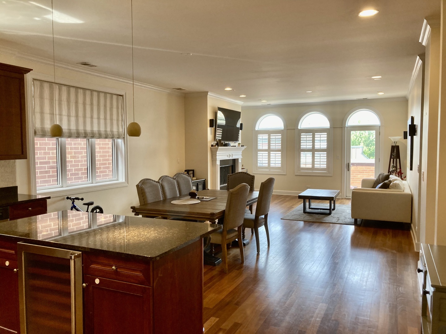1025 W Monroe Street #4W, Chicago, IL 60607