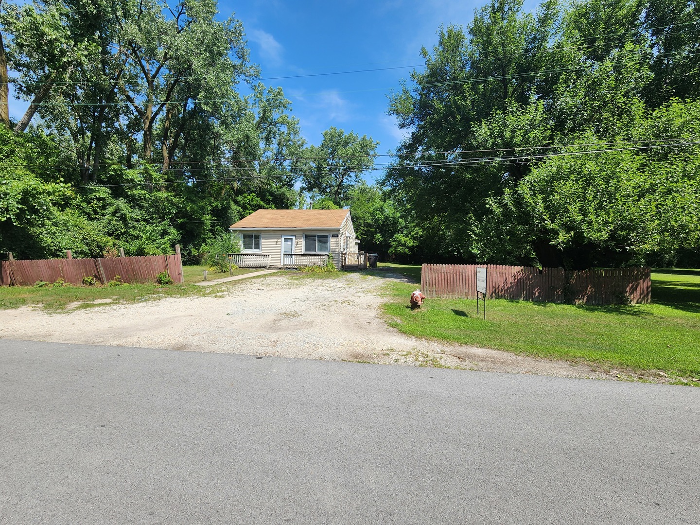 3702 Lincoln Lane, Robbins, IL 60472