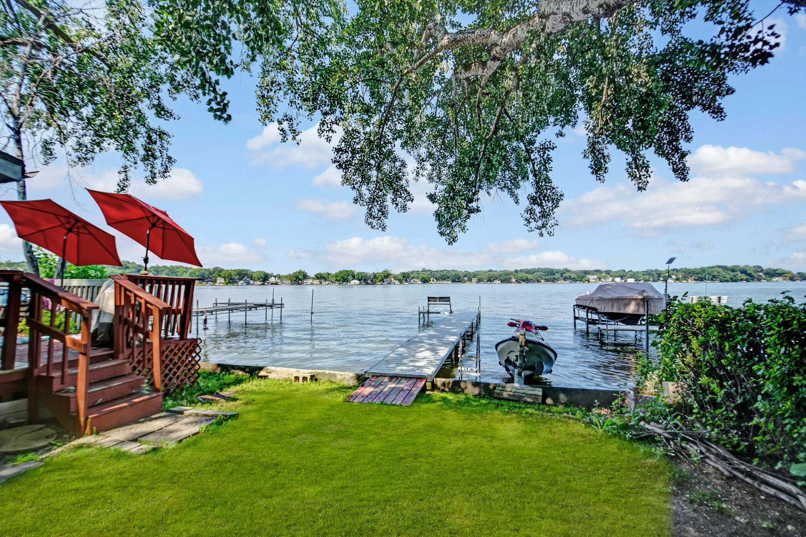 50 N Lake Avenue, Fox Lake, IL 60020