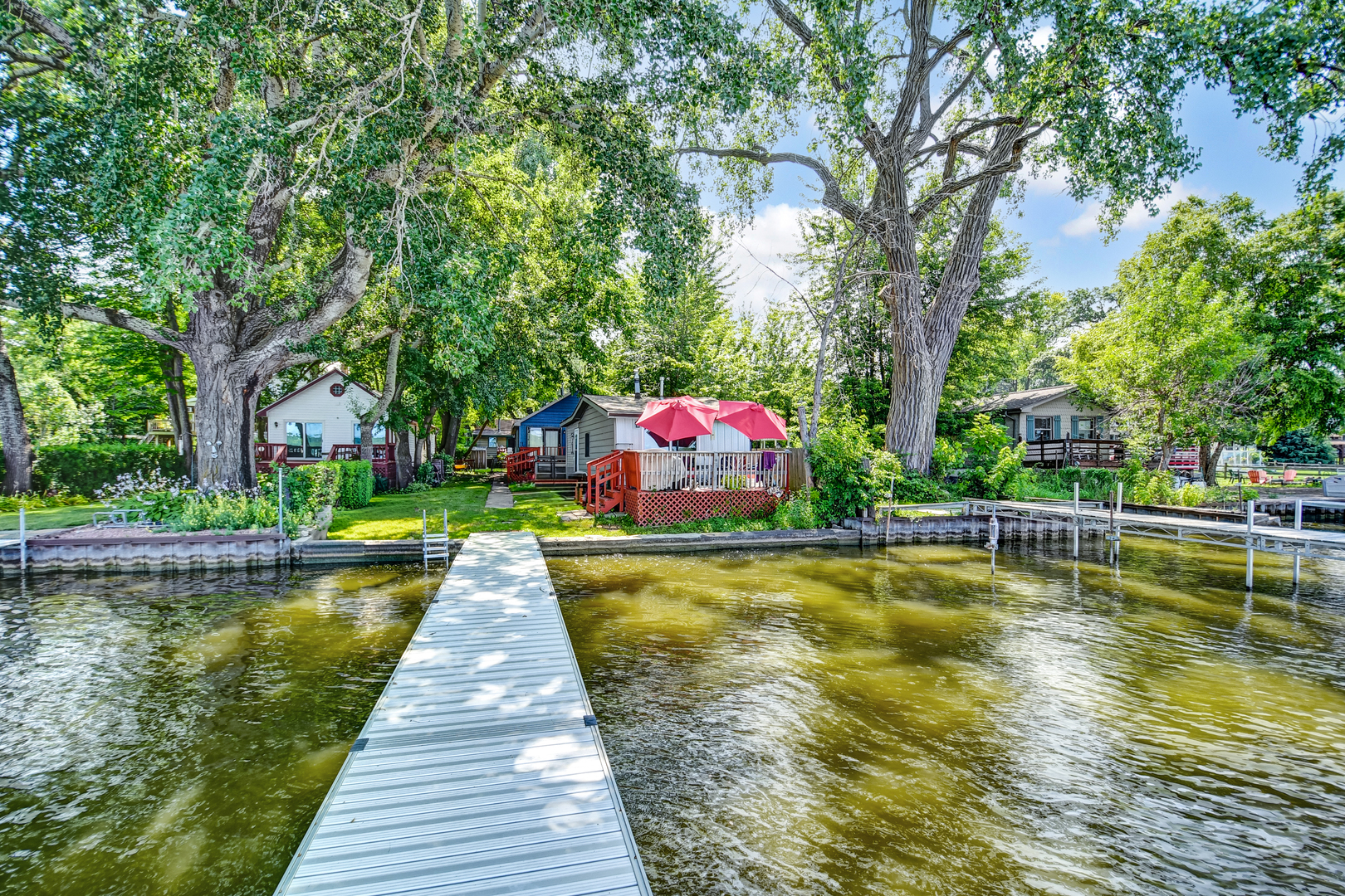 50 N Lake Avenue, Fox Lake, IL 60020