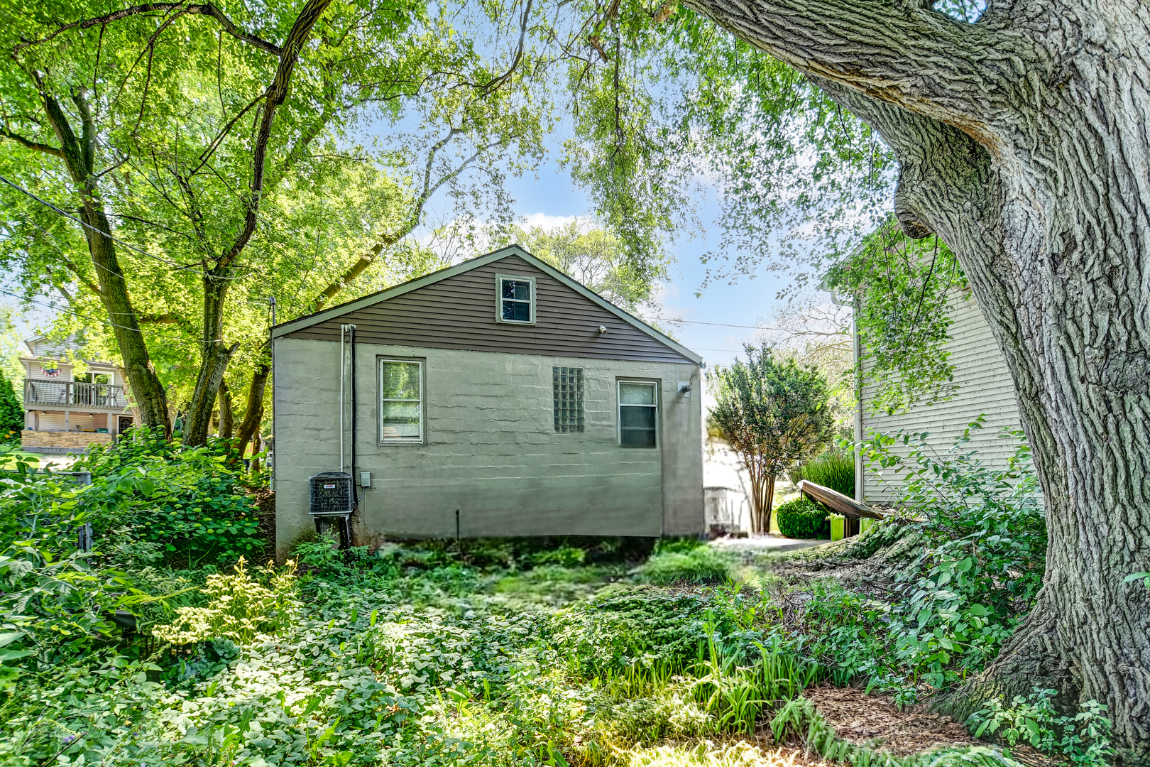 50 N Lake Avenue, Fox Lake, IL 60020