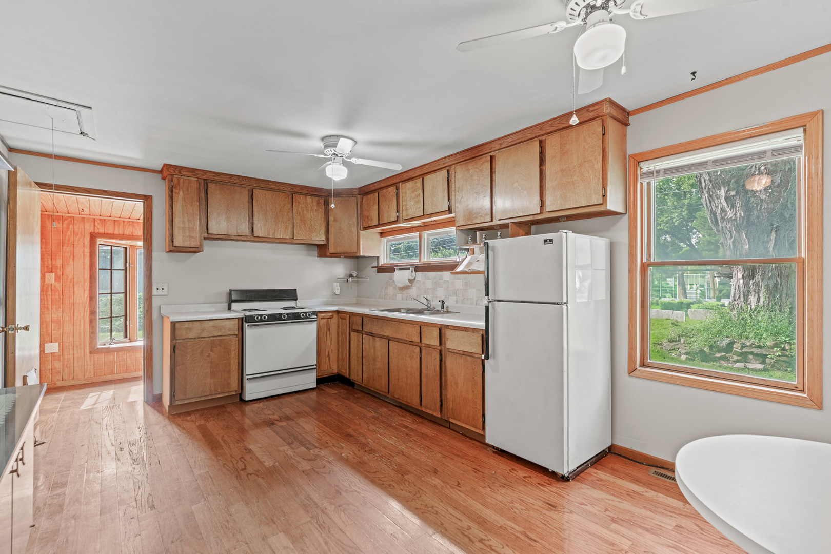 120 Cedardel Street, McHenry, IL 60051