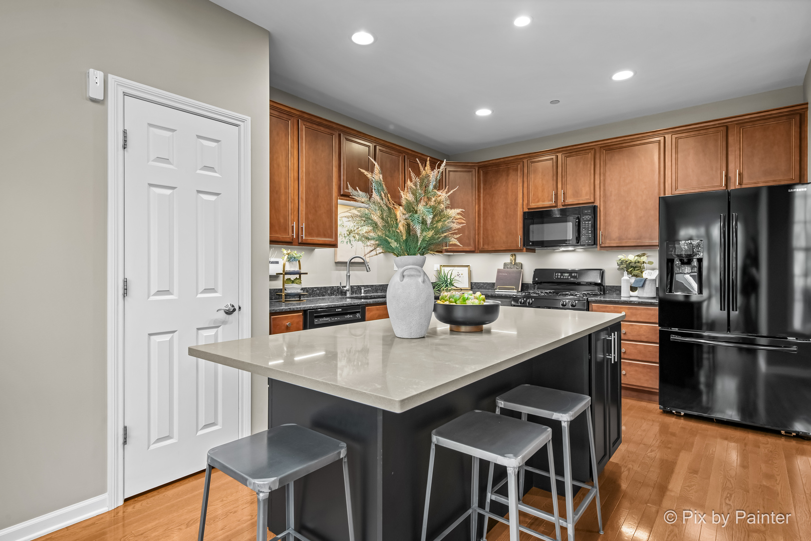 53 Harborside Way, Hawthorn Woods, IL 60047