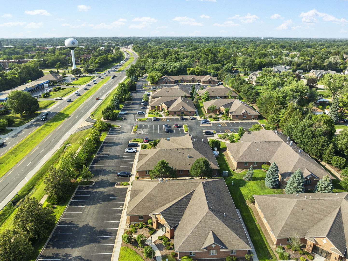 6803 Kingery Highway, Willowbrook, IL 60527