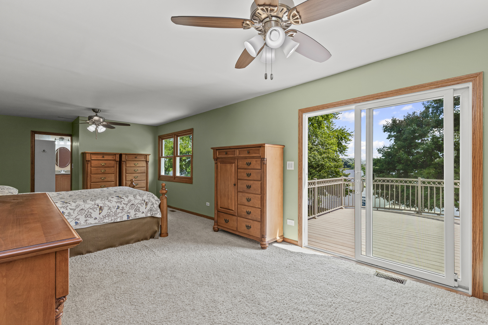 303 Mainsail Drive, Third Lake, IL 60030