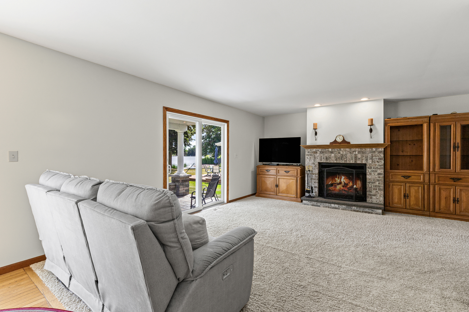 303 Mainsail Drive, Third Lake, IL 60030