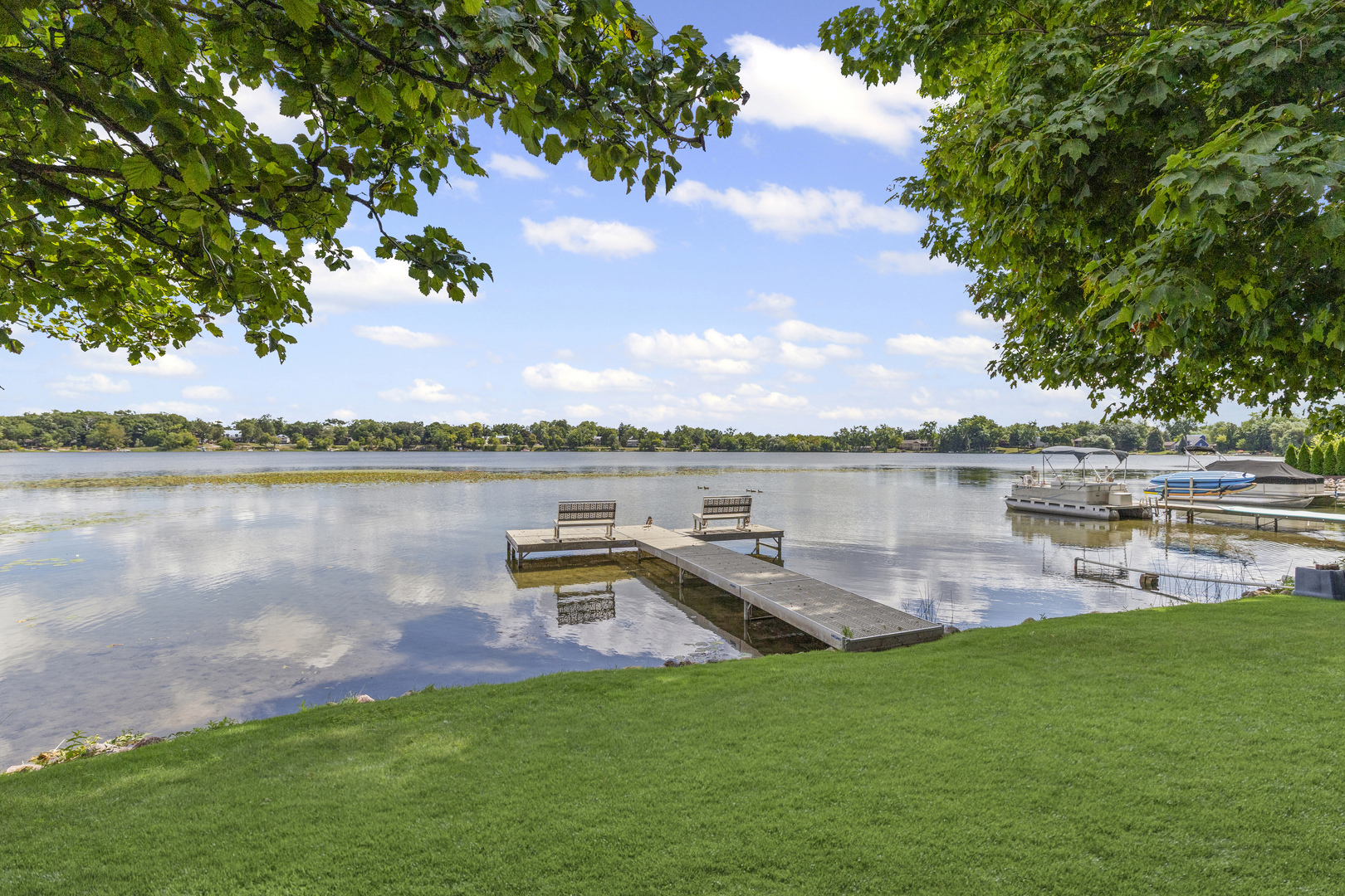 303 Mainsail Drive, Third Lake, IL 60030