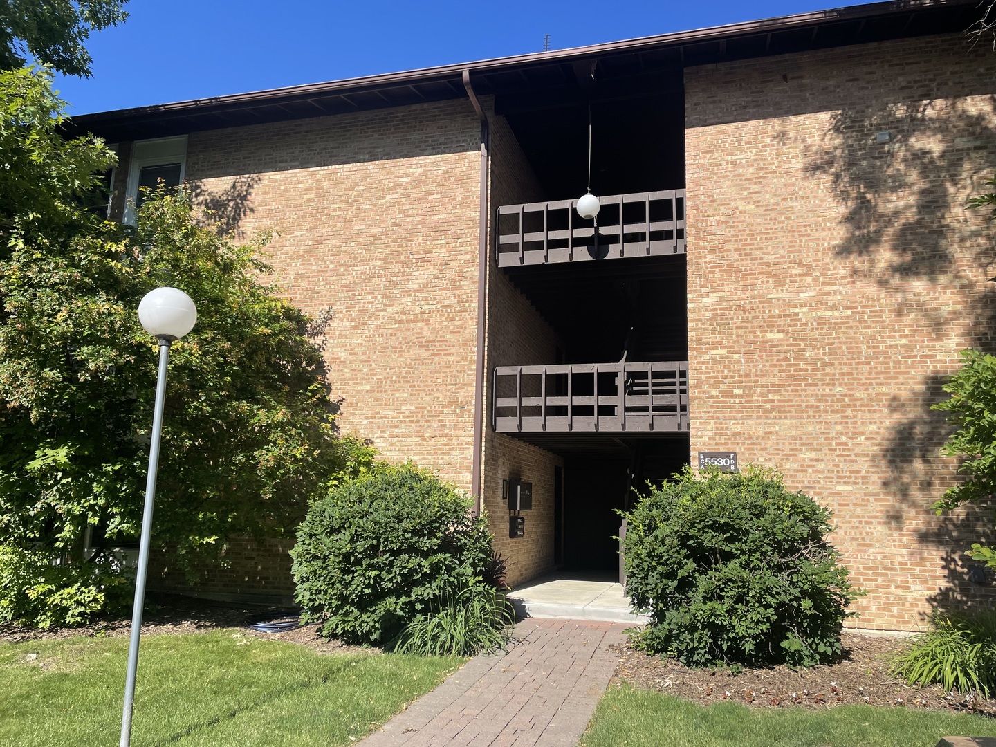 5530 E Lake Drive #A, Lisle, IL 60532