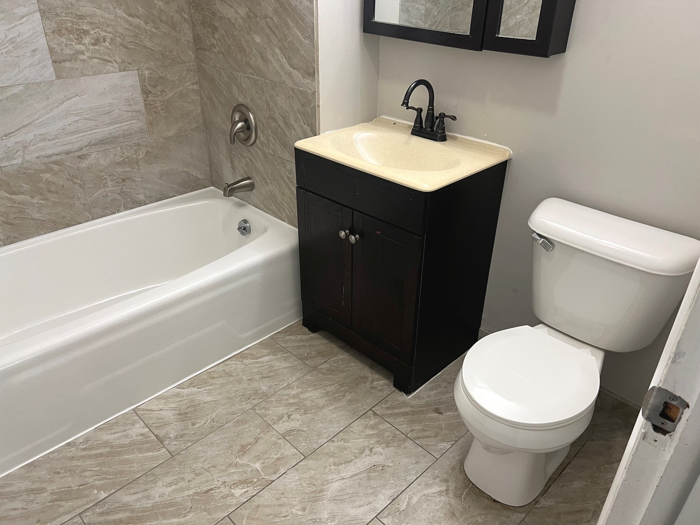 16927 Langley Avenue, South Holland, IL 60473