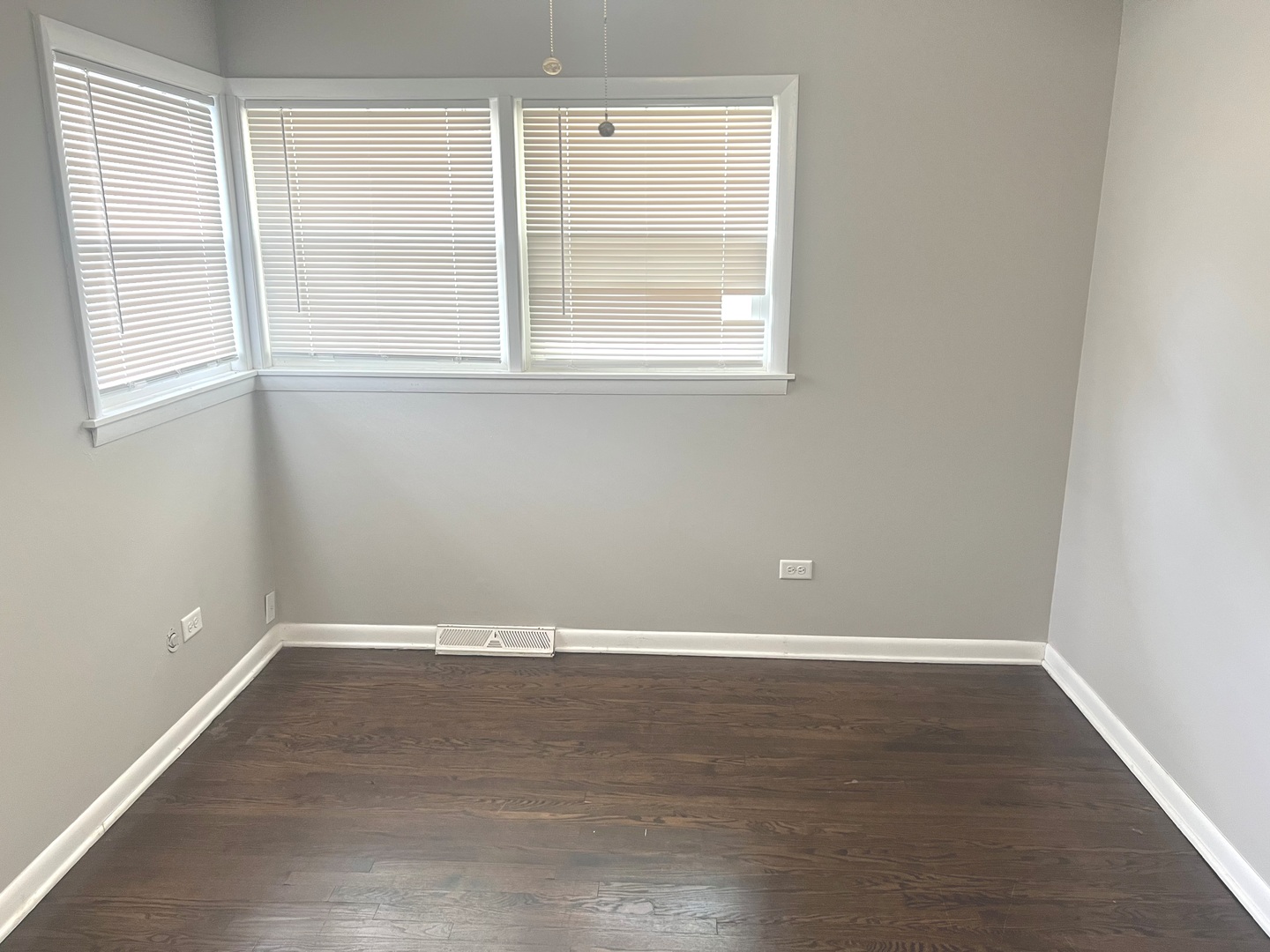 16927 Langley Avenue, South Holland, IL 60473