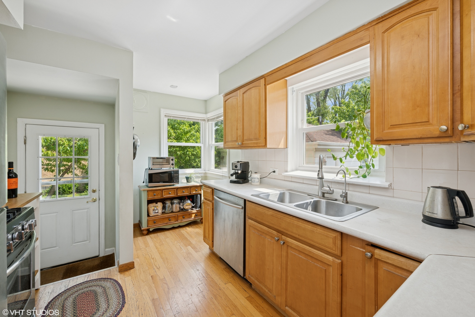 731 N Patton Avenue, Arlington Heights, IL 60004