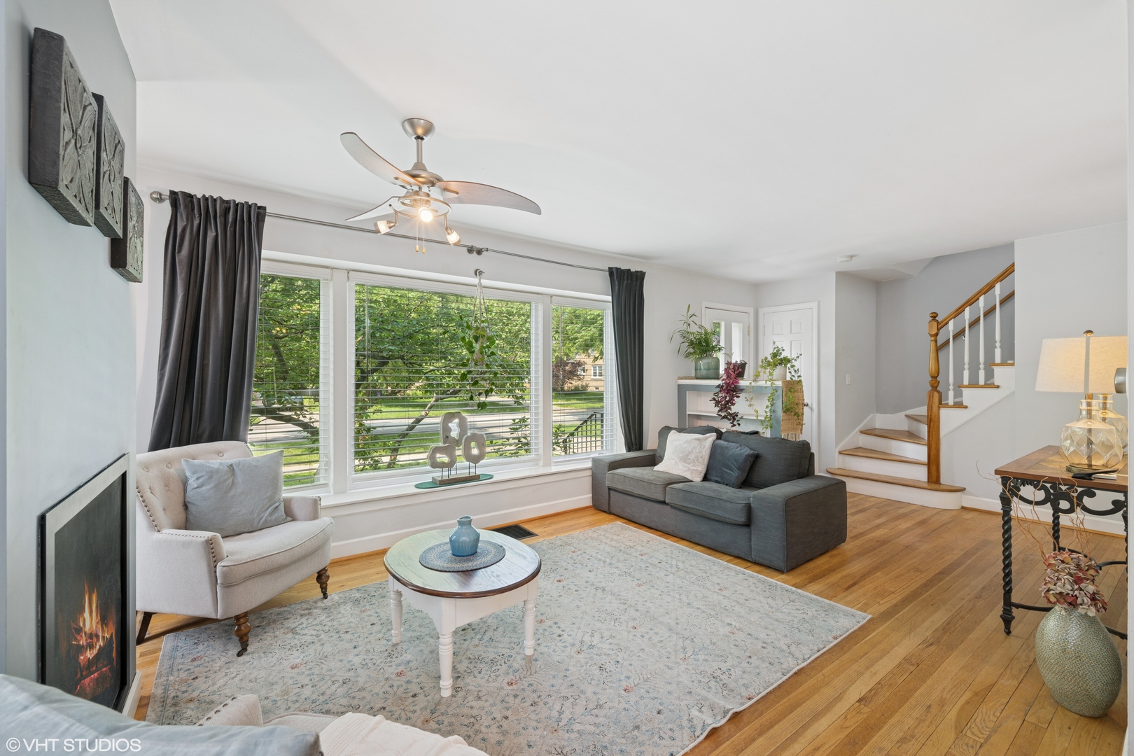 731 N Patton Avenue, Arlington Heights, IL 60004