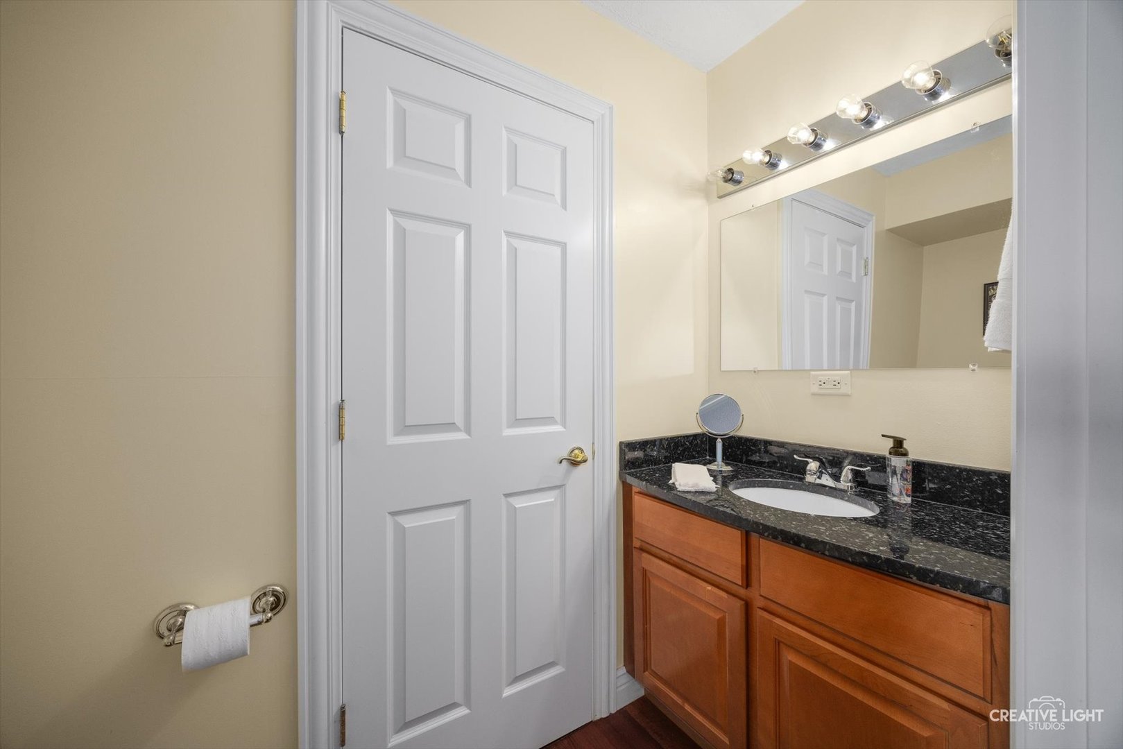 730 Weymouth Circle, Hanover Park, IL 60133