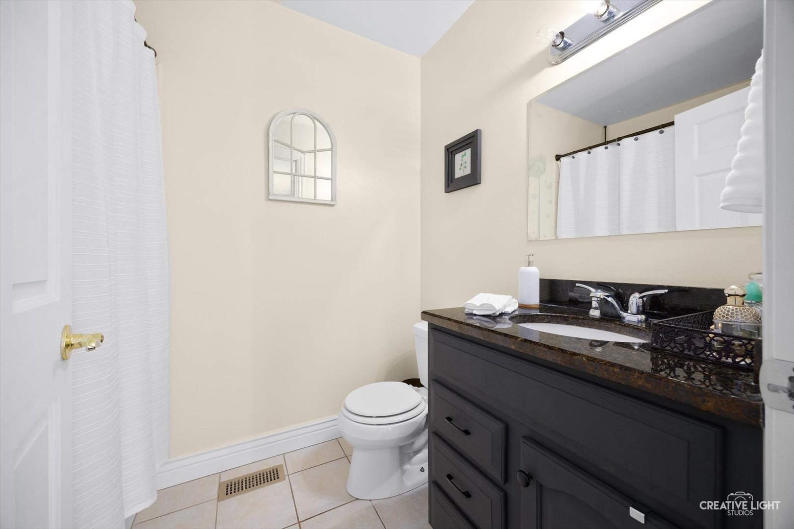 730 Weymouth Circle, Hanover Park, IL 60133