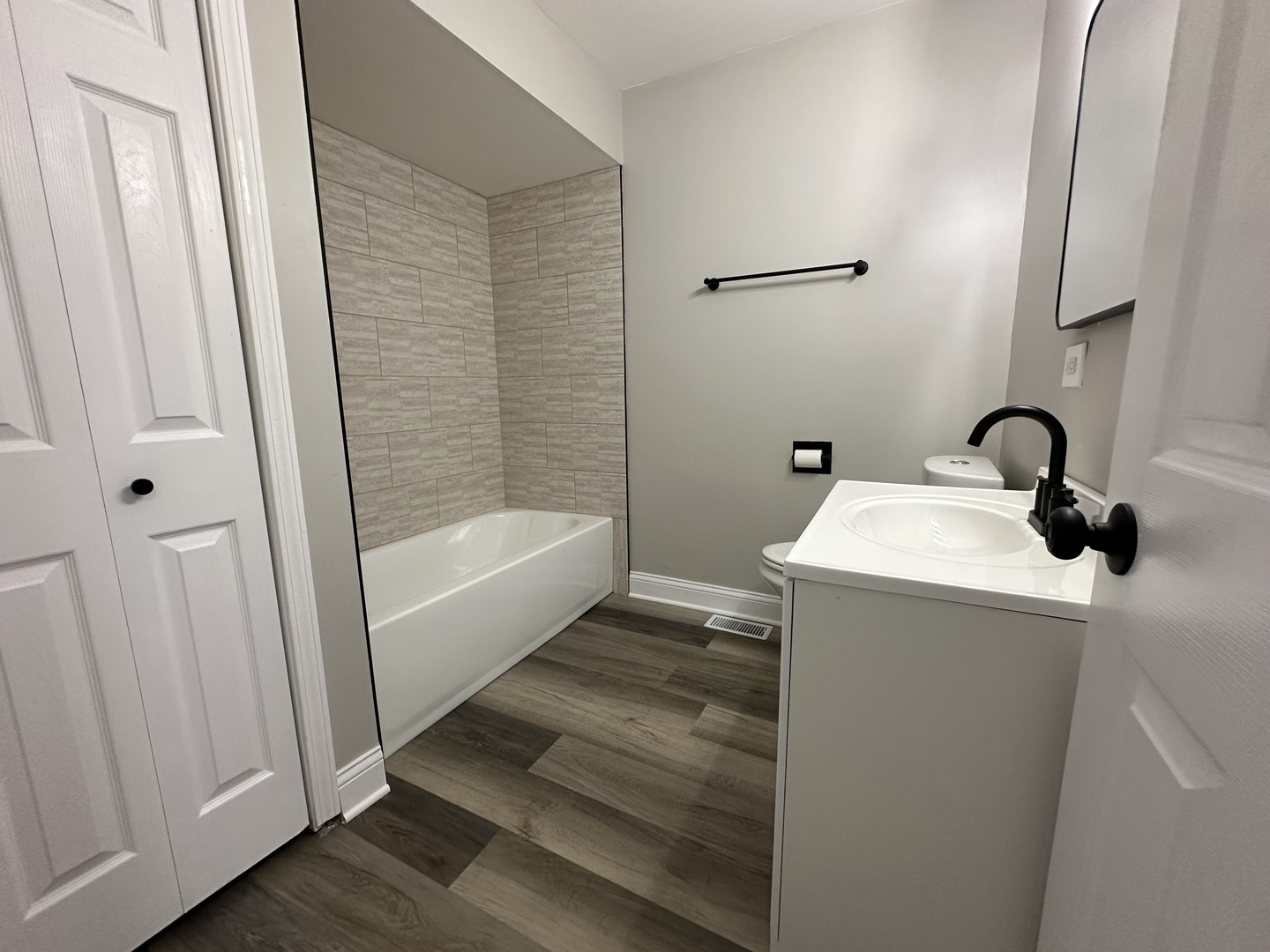 19130 Pine Drive #19130, Country Club Hills, IL 60478