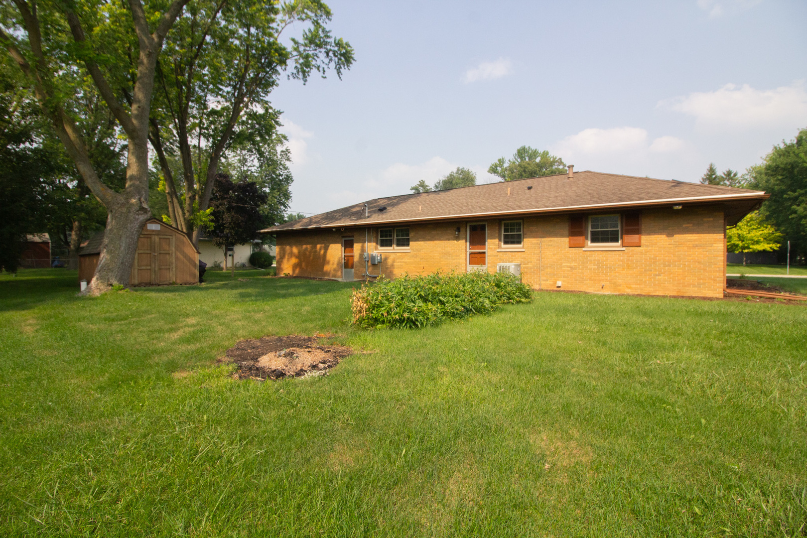 1850 Connie Court, Aurora, IL 60505