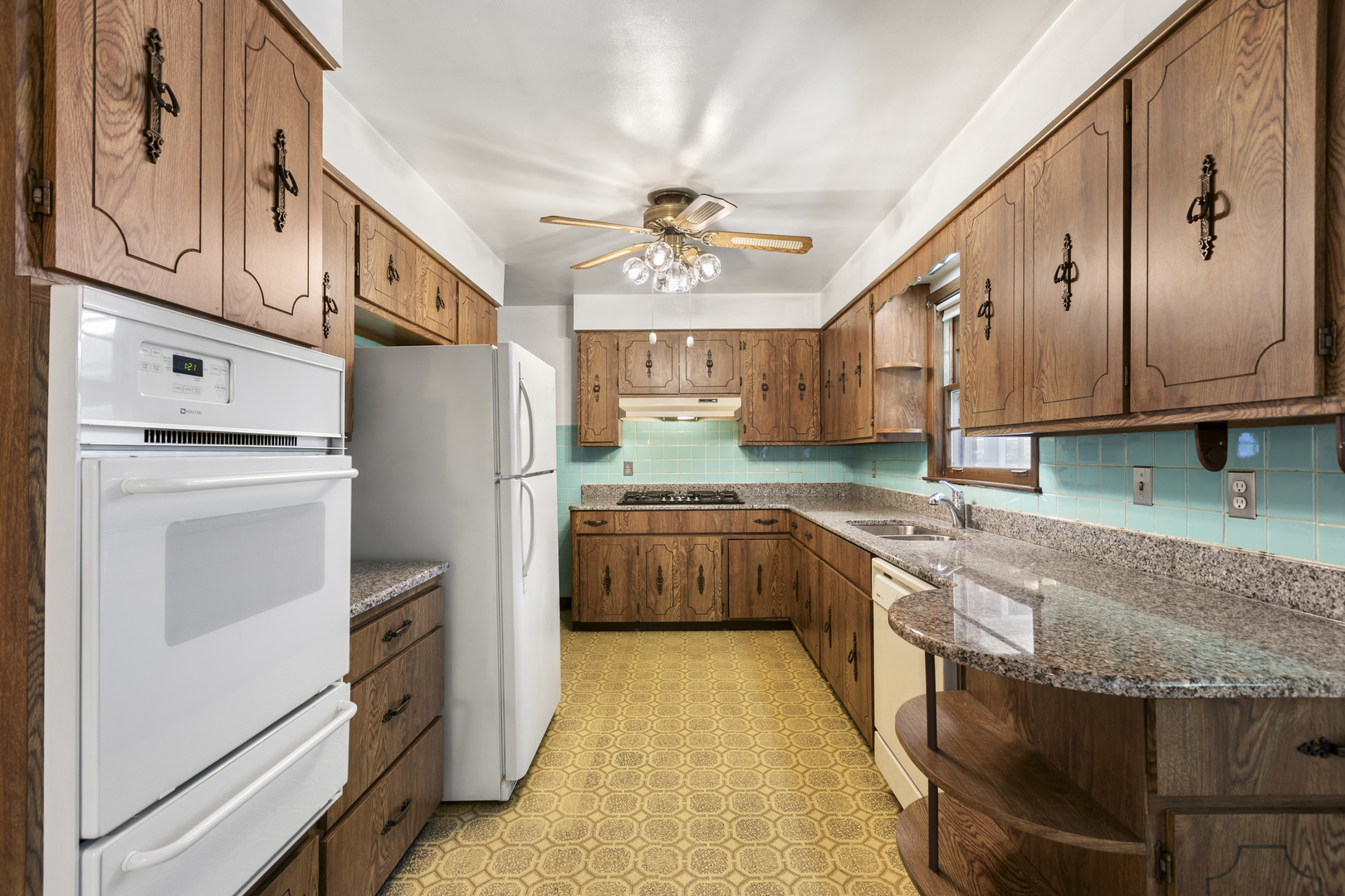 381 W Exchange Street, Crete, IL 60417