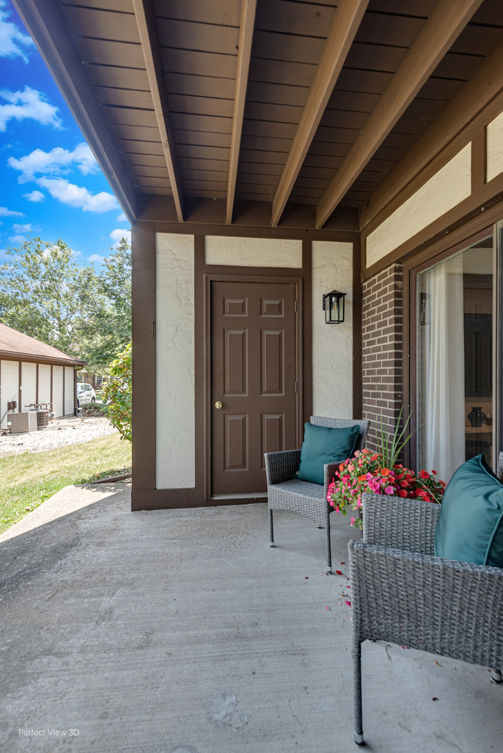 923 Patricia Lane #4, Crete, IL 60417