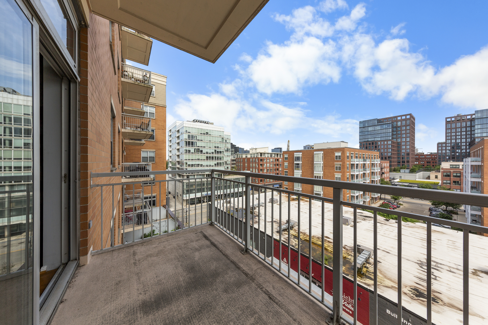 950 W MONROE Street #616, Chicago, IL 60607