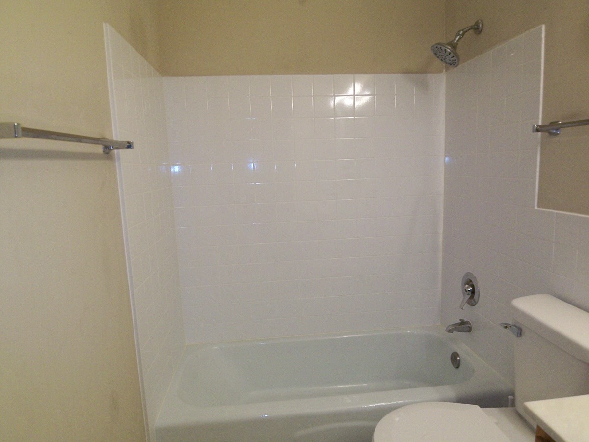 1227 S Old Wilke Road #306, Arlington Heights, IL 60005