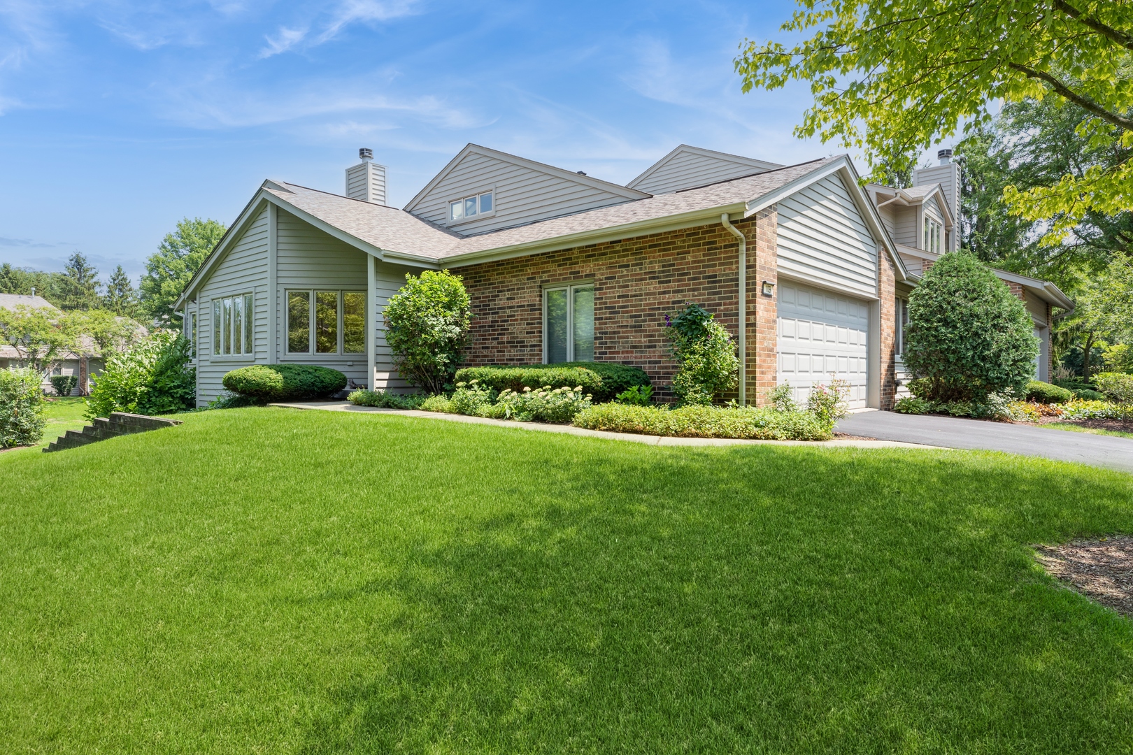 109 Commons Drive, Palos Park, IL 60464
