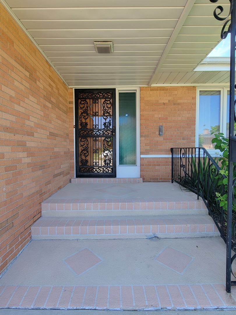 4846 N Crescent Avenue, Norridge, IL 60706