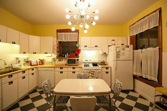 2036 N Sawyer Avenue #A, Chicago, IL 60647
