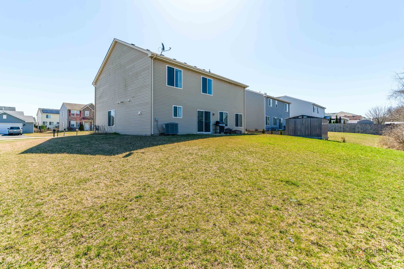 39862 Waterloo Drive, Beach Park, IL 60083