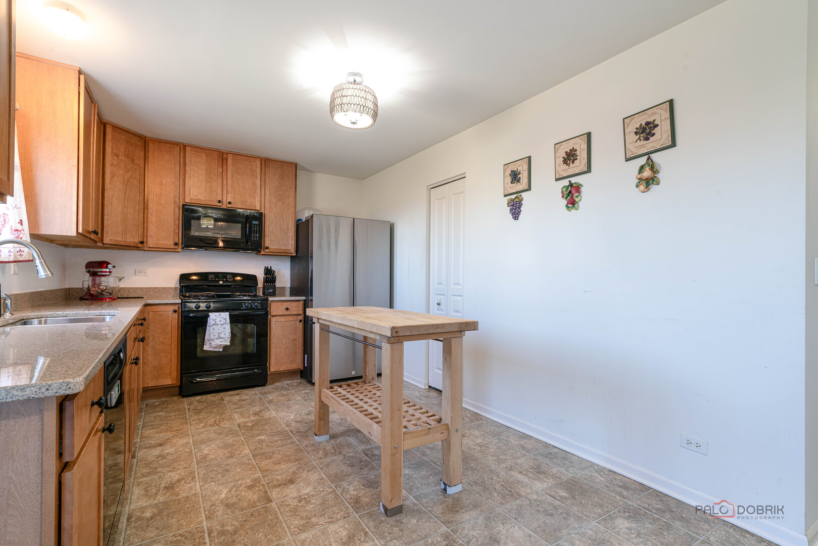 39862 Waterloo Drive, Beach Park, IL 60083