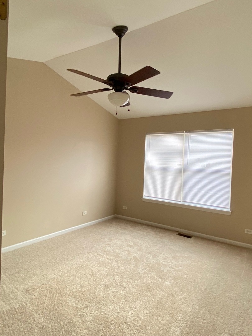 2297 GEORGETOWN Circle #2297, Aurora, IL 60503