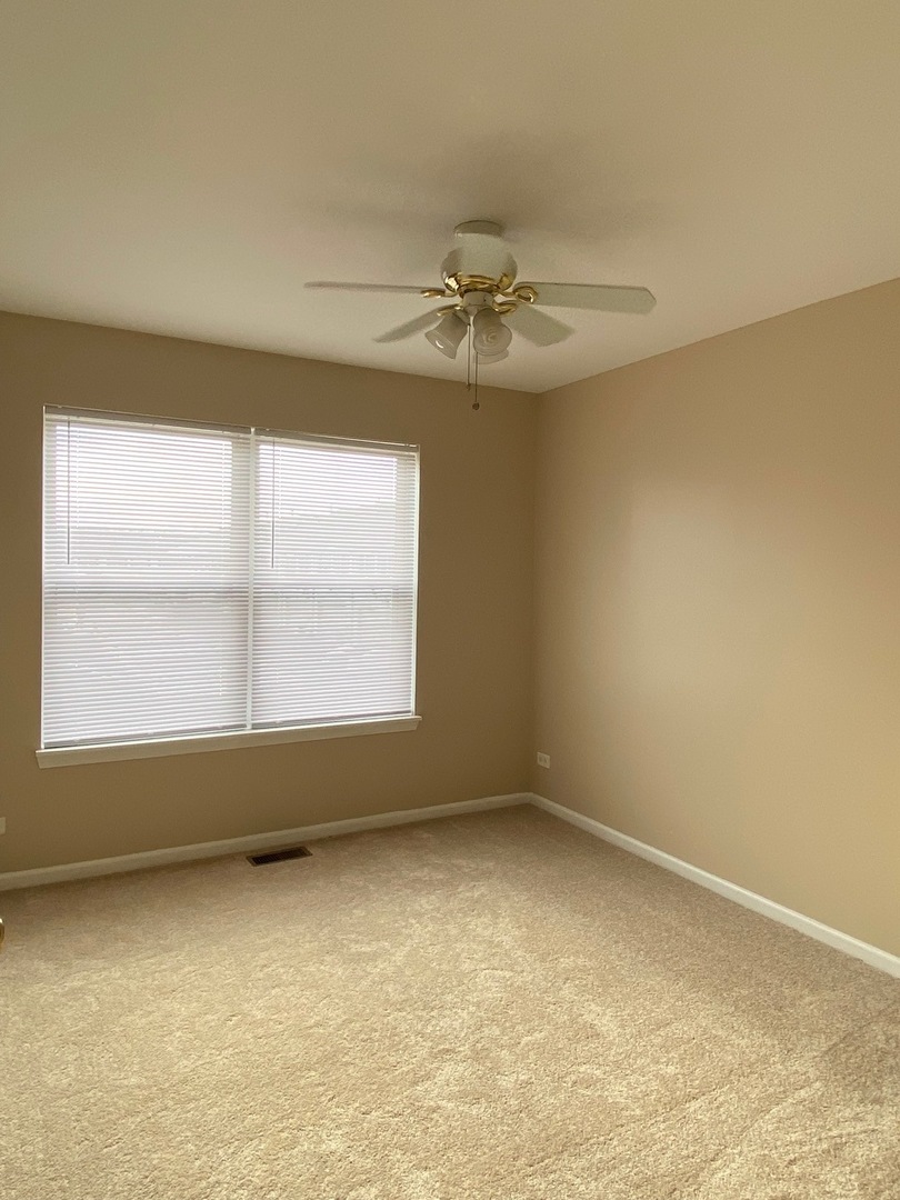 2297 GEORGETOWN Circle #2297, Aurora, IL 60503