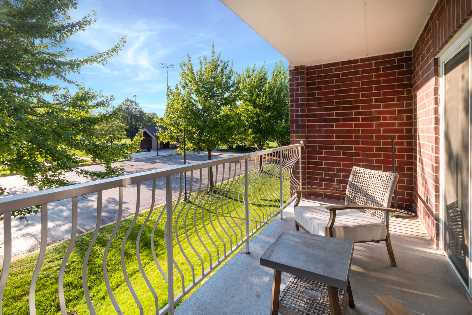 7071 W Touhy Avenue #307, Niles, IL 60714