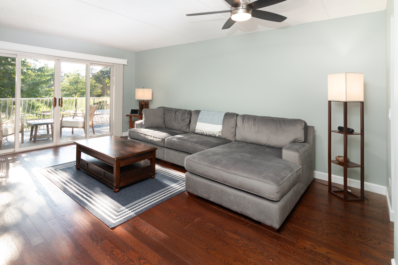 7071 W Touhy Avenue #307, Niles, IL 60714